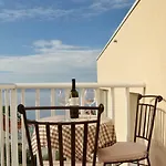 Lorenco Apartment