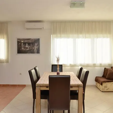Lorenco Apartment Brela