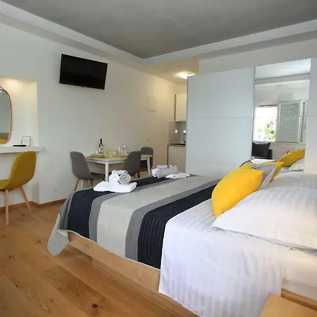 Lorenco Apartament *